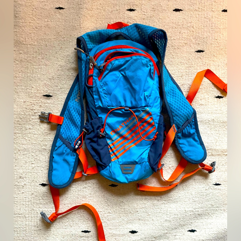 Nathan Running Vest